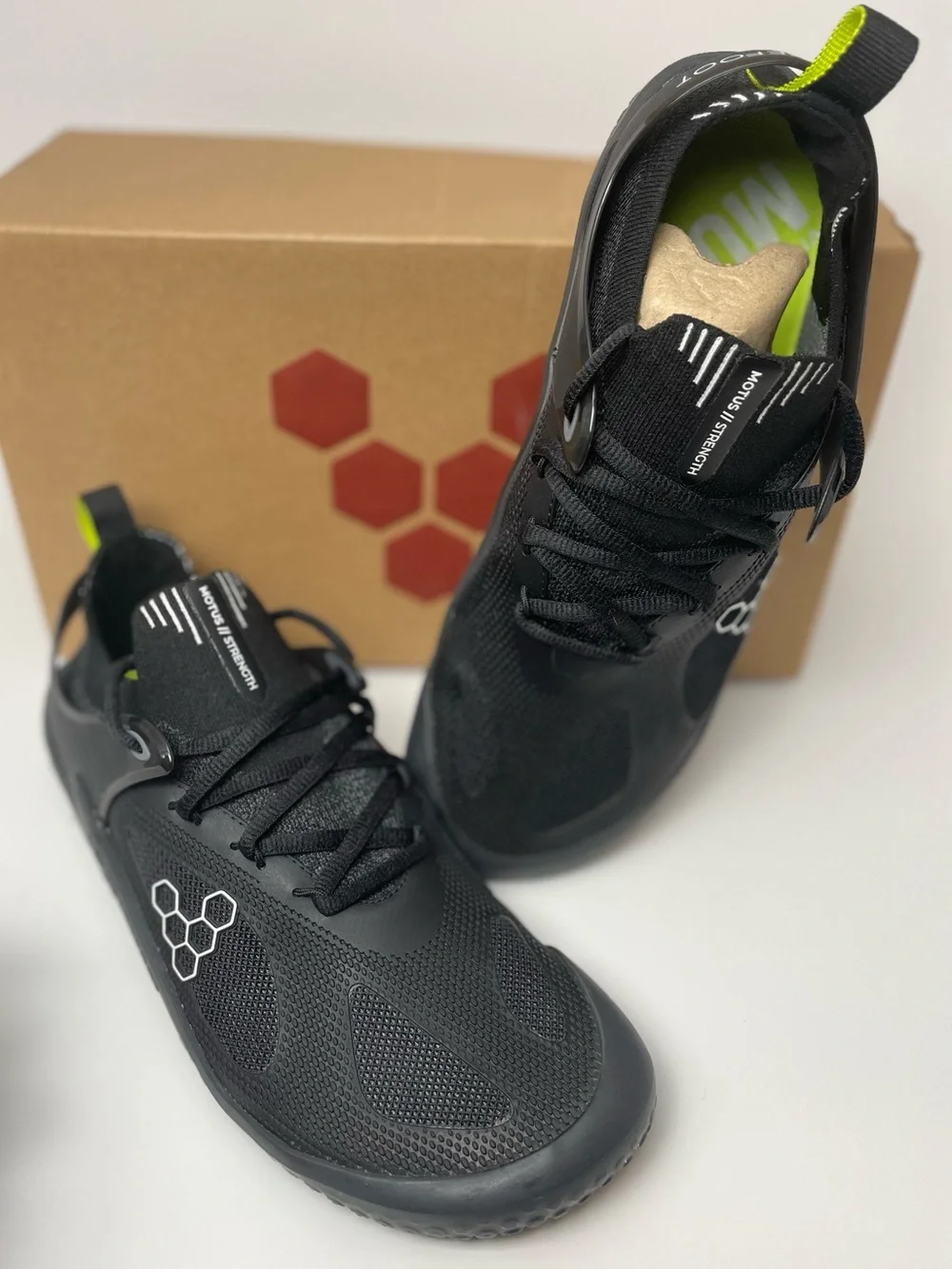 VivoBarefoot Motus Strength Women’s Zero-Drop Training Shoes With Box - Sz 8 - Picture 4 of 16